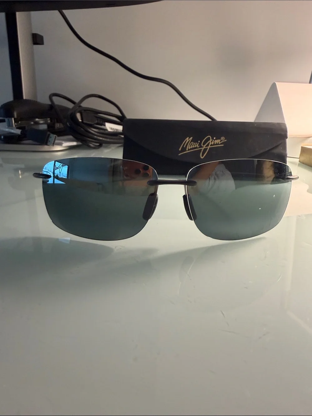 Maui Jim Hema Sunglasses in Black